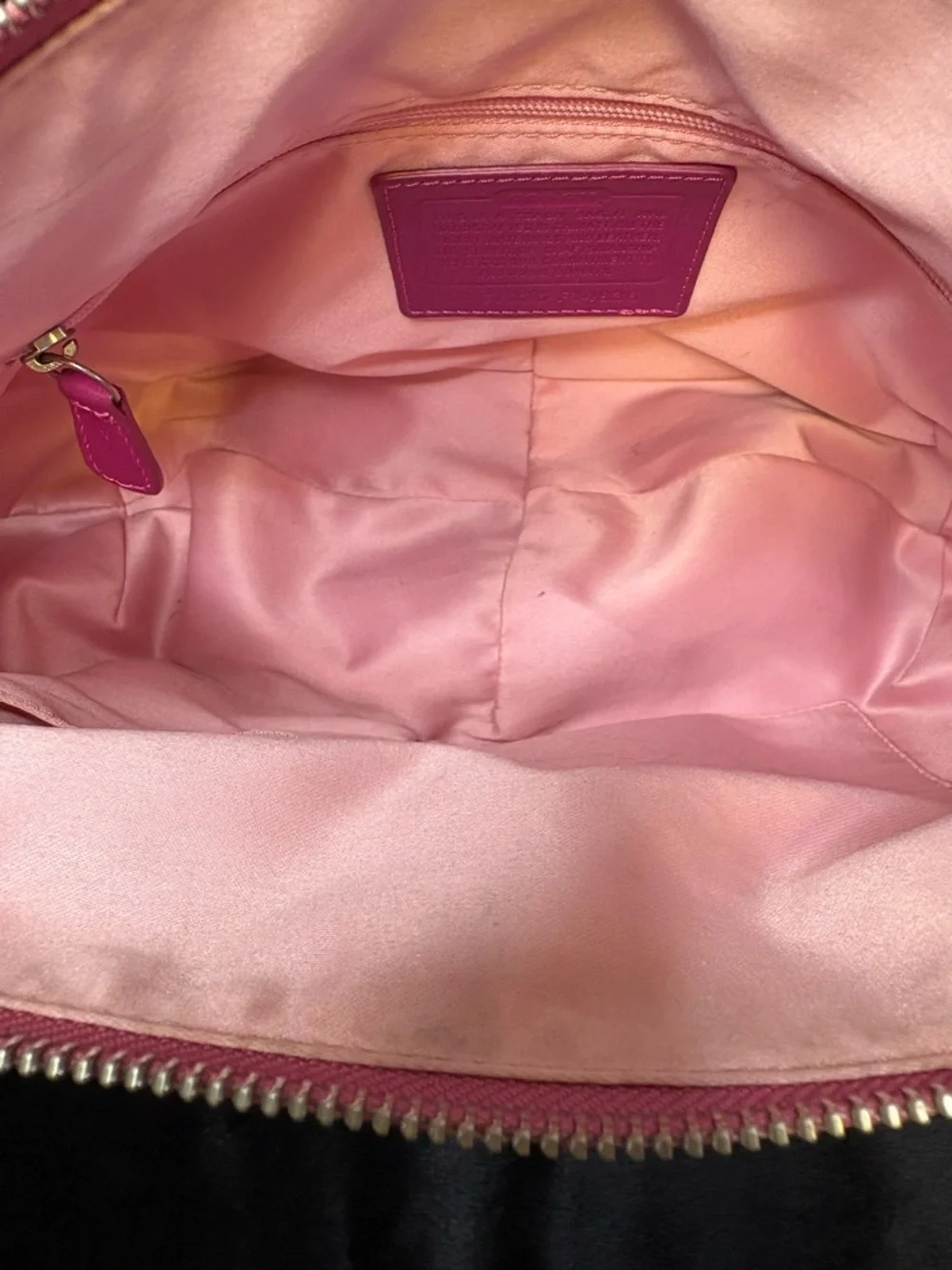 🔥🔥🔥sale Coach Rare Laura Signature Canvas Leather Should Bag Vibrant Pink - Picture 11 of 16